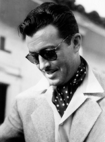 1940s Hollywood glamor.